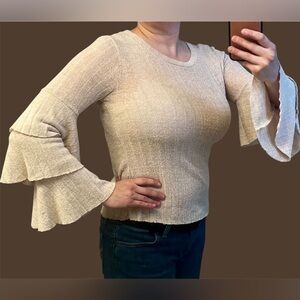 Francesca’s ruffled long sleeve shirt